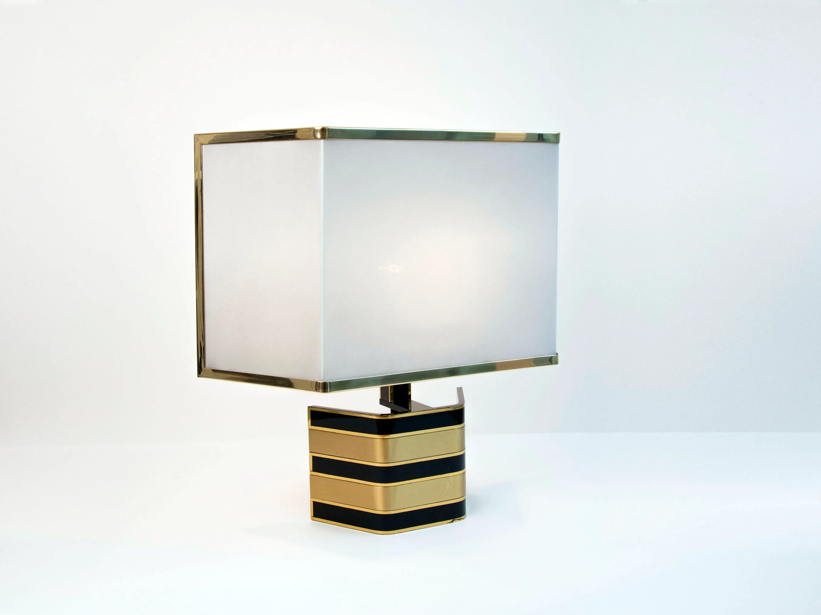 Italian mid-century Collectible design - Romeo Rega - Yamagiwa Japan - Tritemps furniture