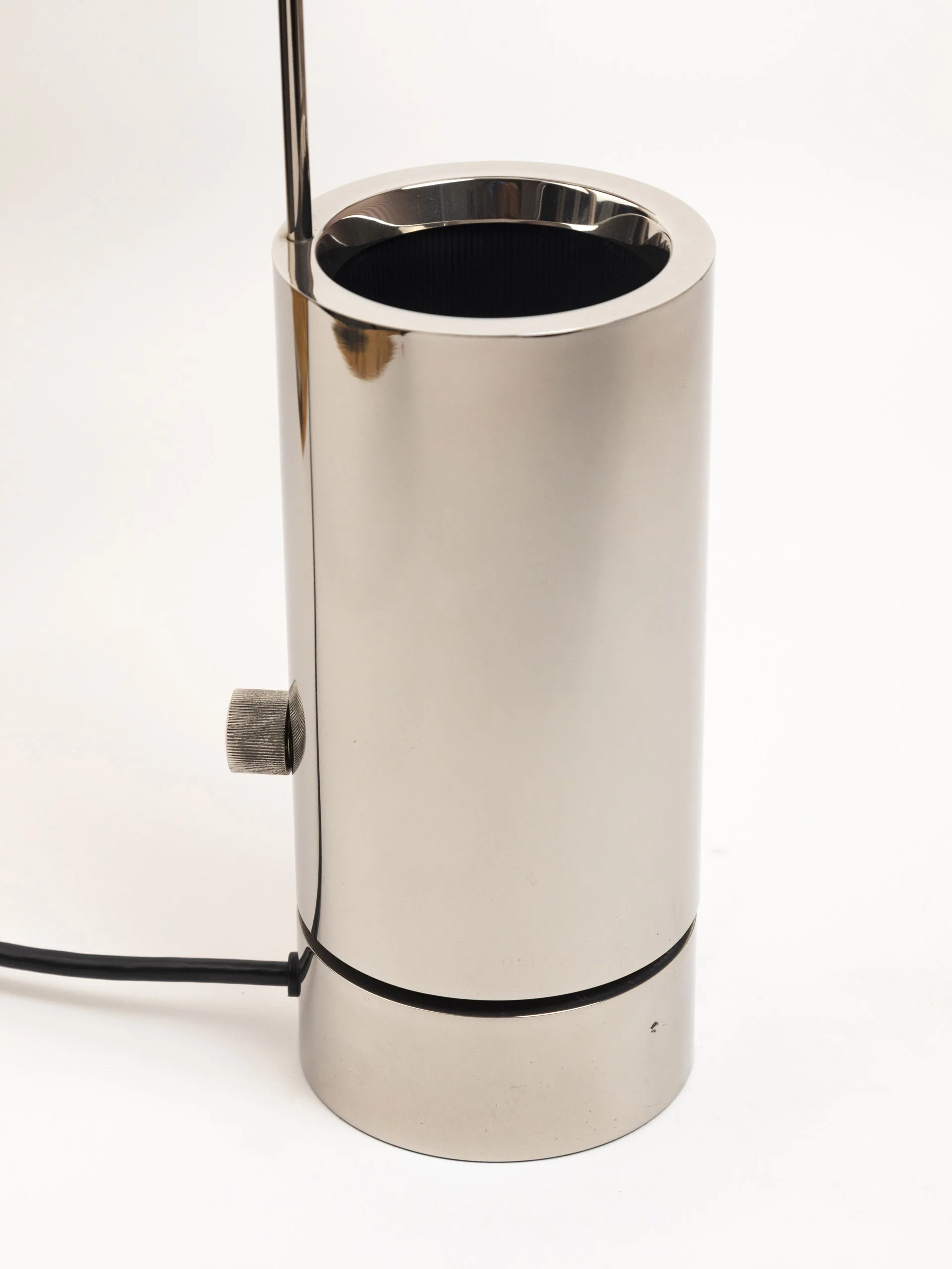 Rare "TOS" nickel-plated metal table lamp by Florian Schulz. Cylindrical fully chrome-plated base. Produced between the 1980s and 1990s.